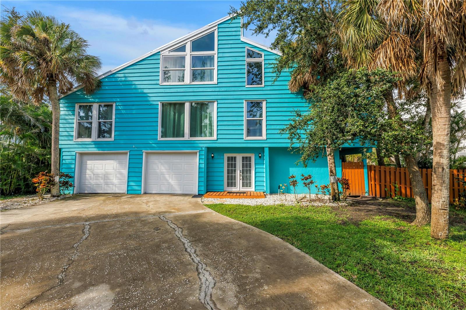 156 SIESTA DRIVE