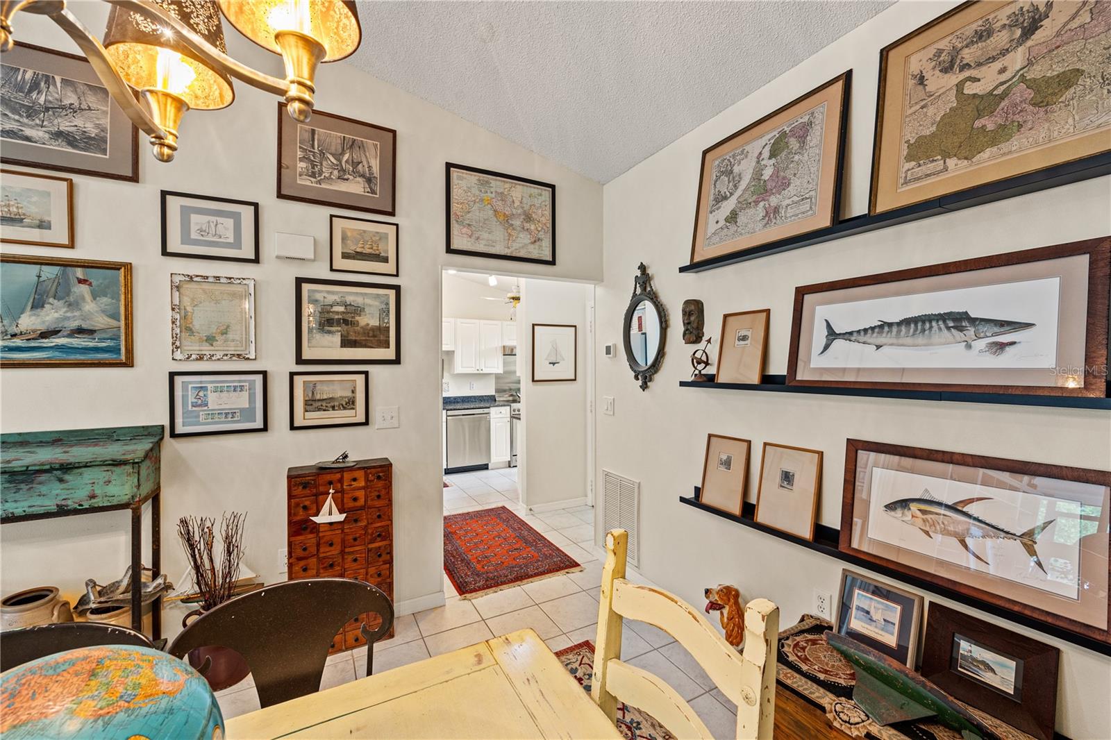 FORTY THREE WEST OAKS - Residential