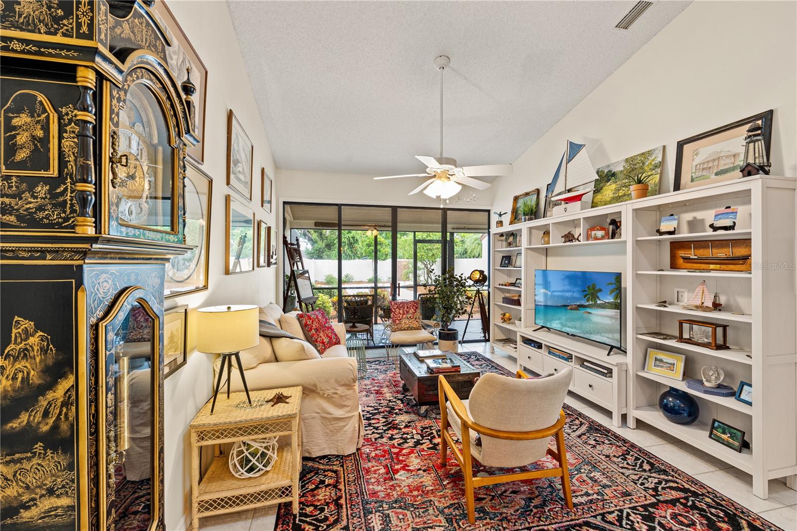 FORTY THREE WEST OAKS - Residential