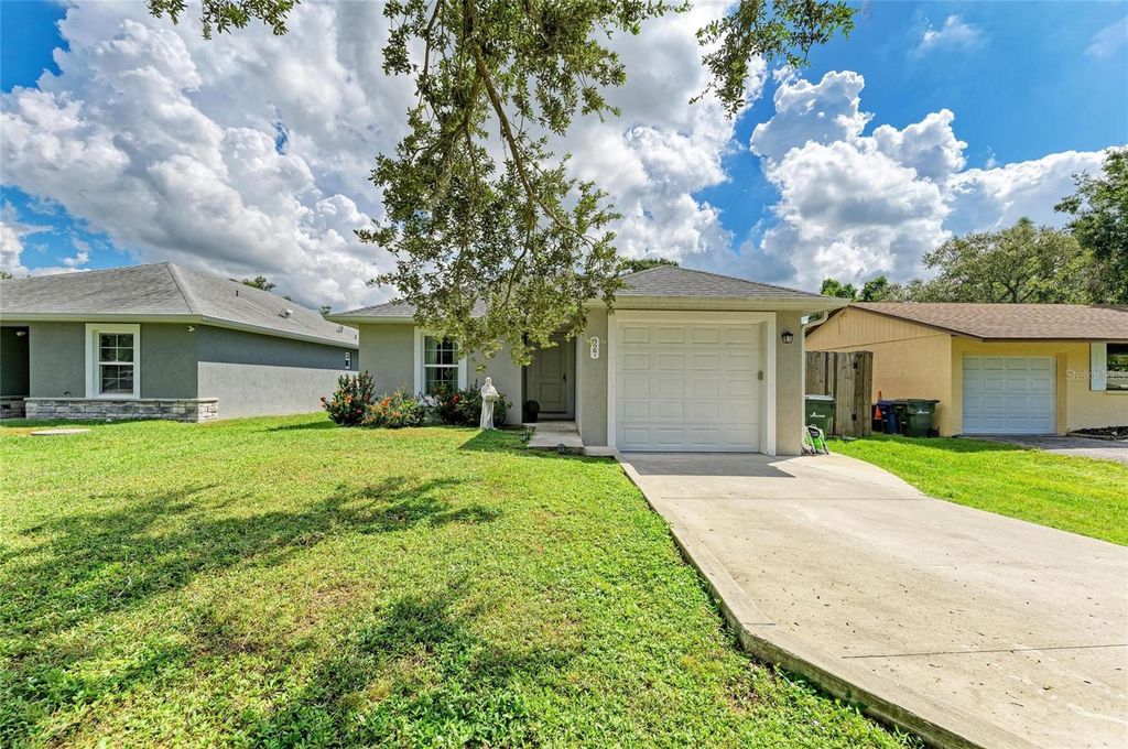 Photo of 827 Bacon Avenue, Sarasota, FL 34232 (MLS # A4666329)