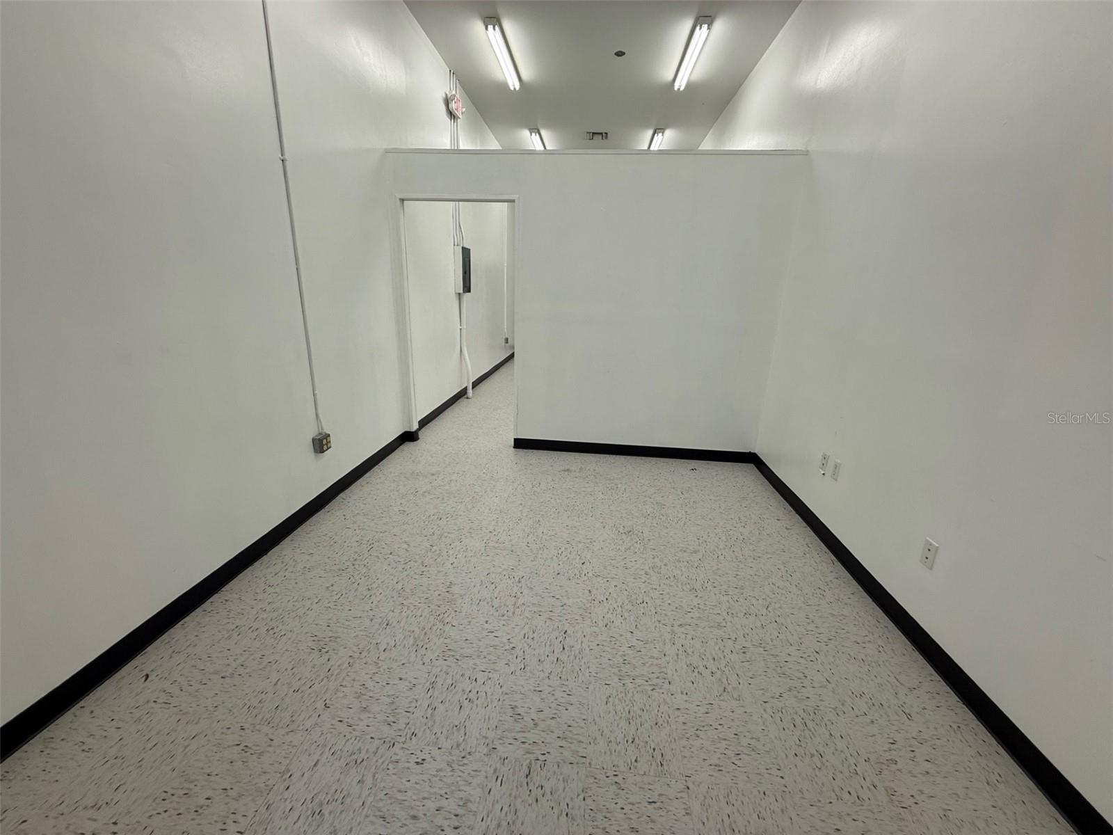 CEDAR HOMES INDUST PARK - Commercial Lease