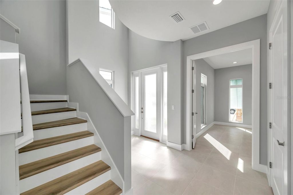 Photo of 6023 Cat Claw Lane, Bradenton, FL 34210 (MLS # TB8370742)