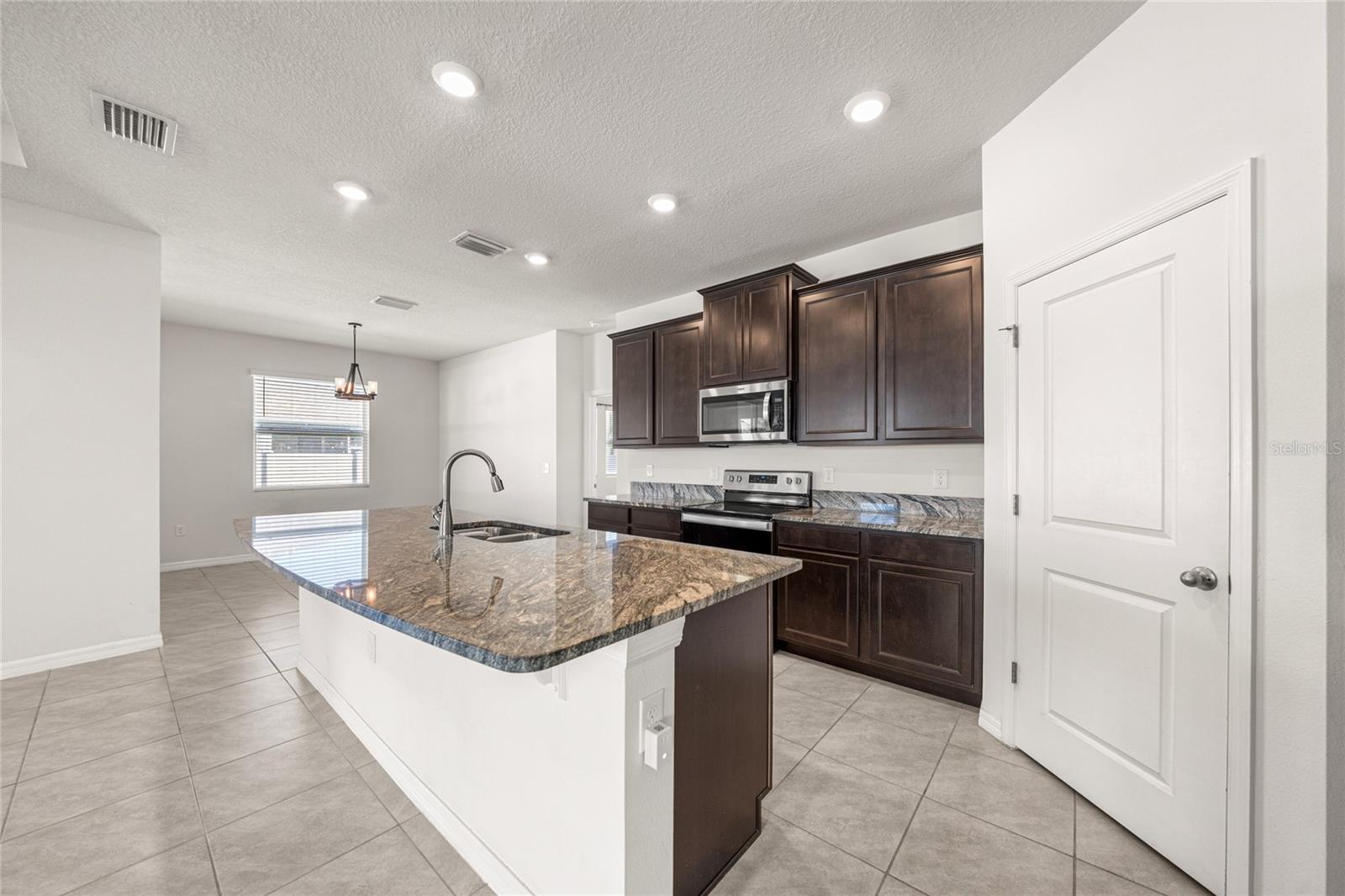 BROOKHAVEN - Residential