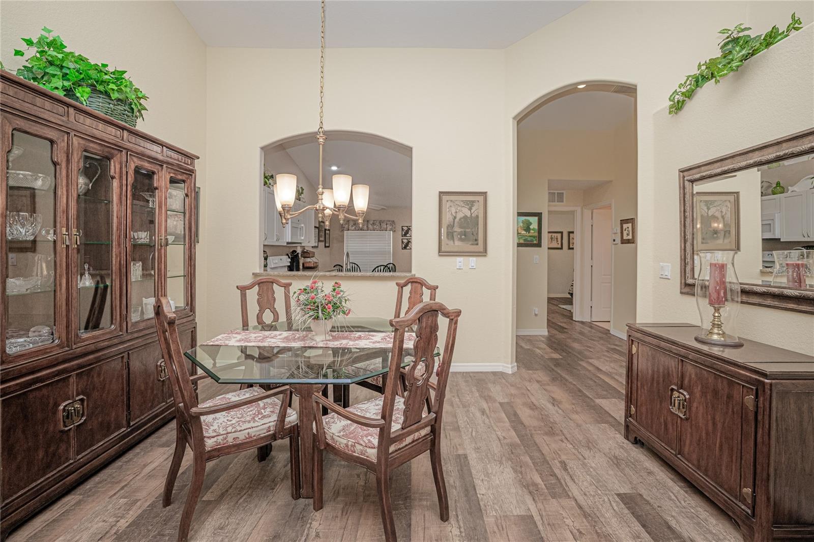 VILLAS BURNT STORE ISLES 01 - Residential