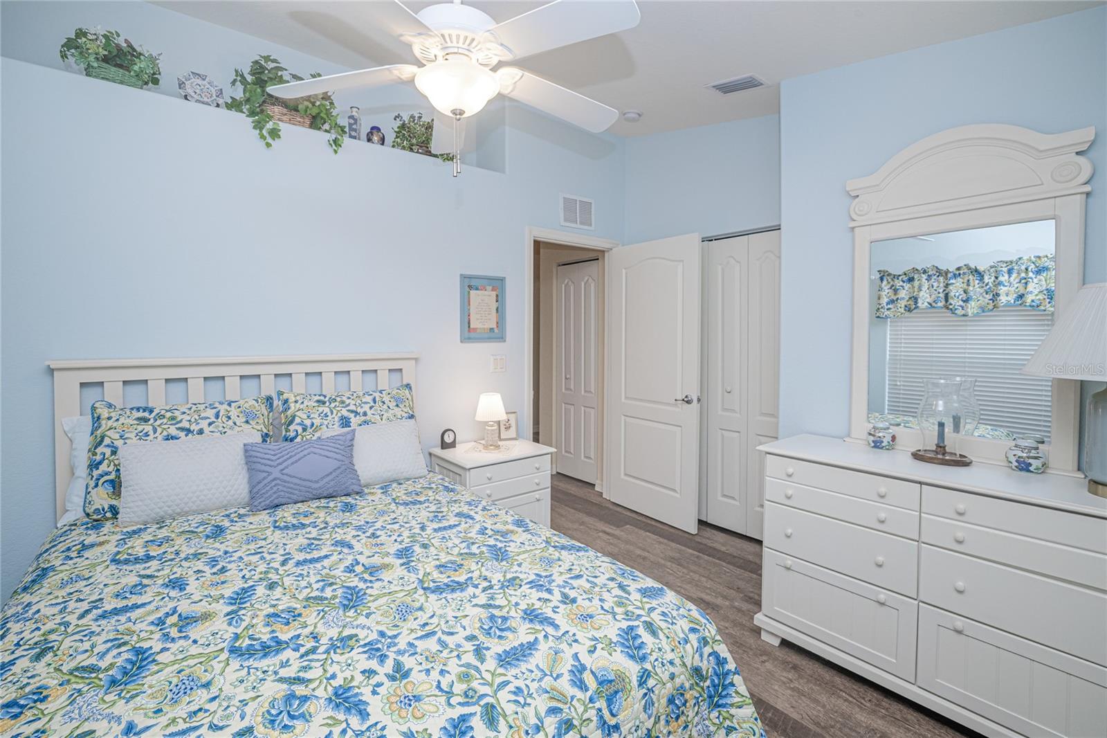 VILLAS BURNT STORE ISLES 01 - Residential