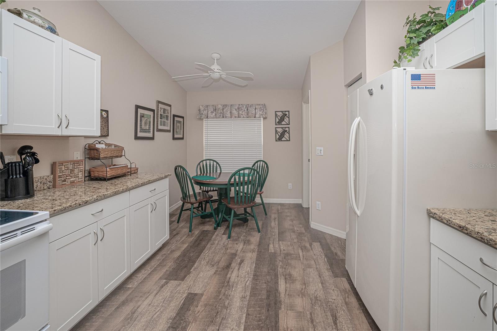 VILLAS BURNT STORE ISLES 01 - Residential