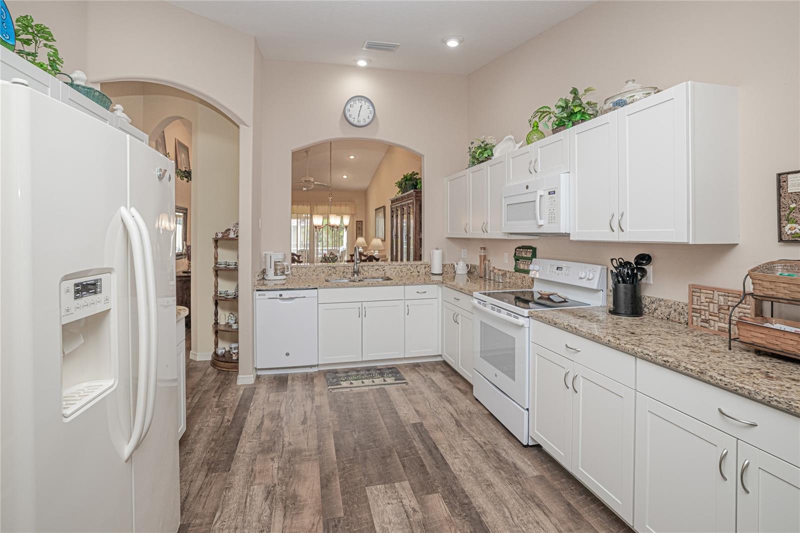 VILLAS BURNT STORE ISLES 01 - Residential