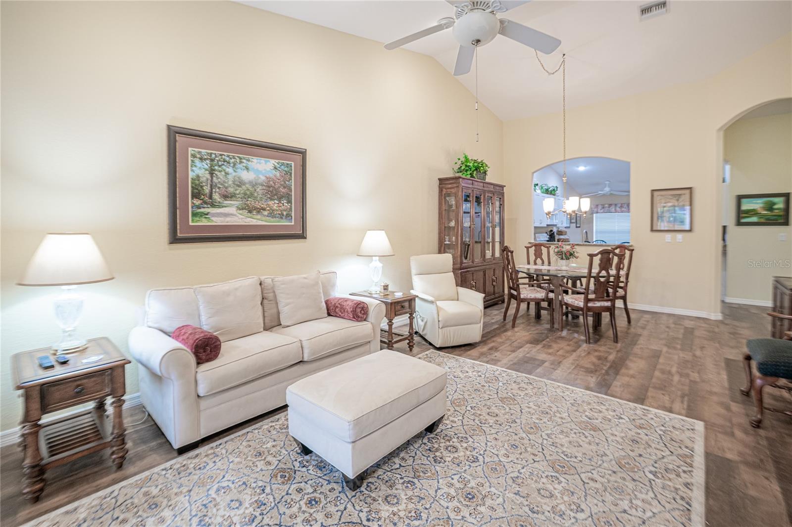 VILLAS BURNT STORE ISLES 01 - Residential