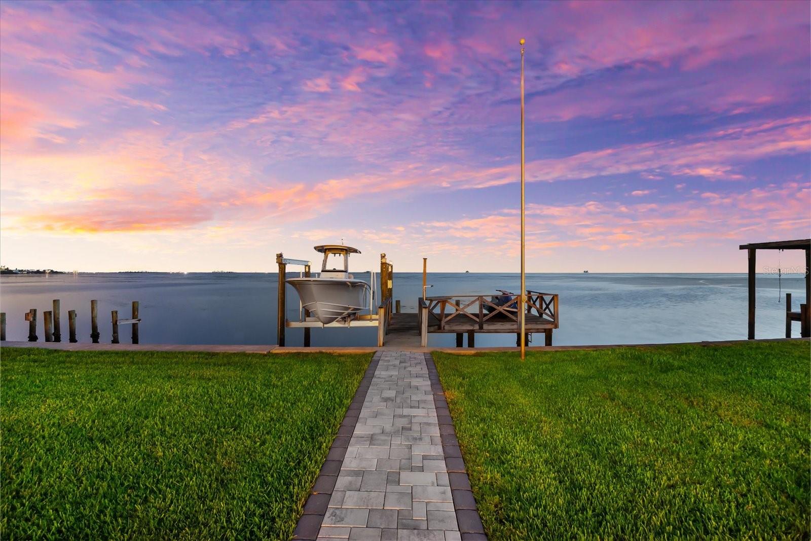 INDIAN BLUFF ISLAND - Residential