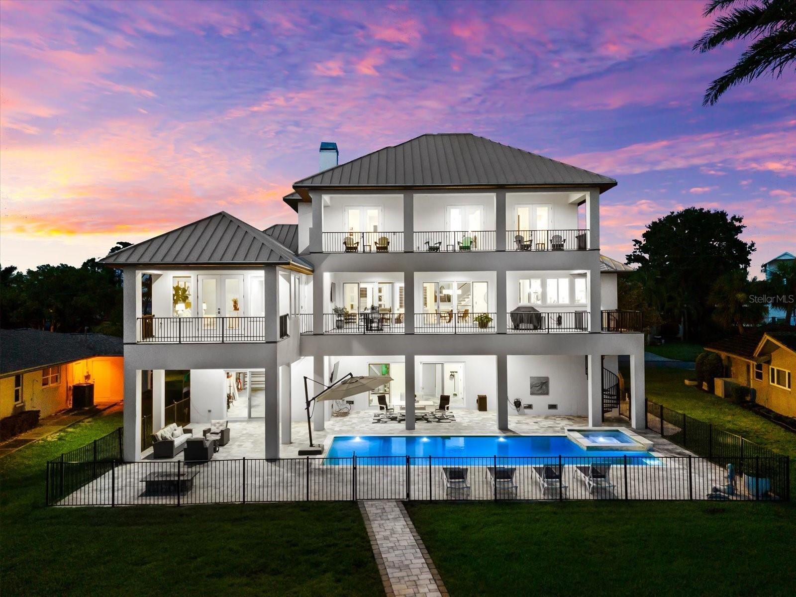 INDIAN BLUFF ISLAND - Residential