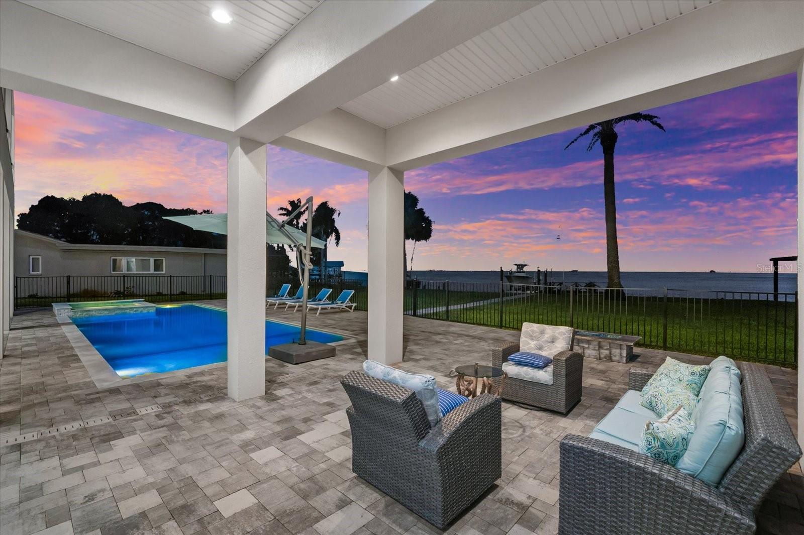 INDIAN BLUFF ISLAND - Residential