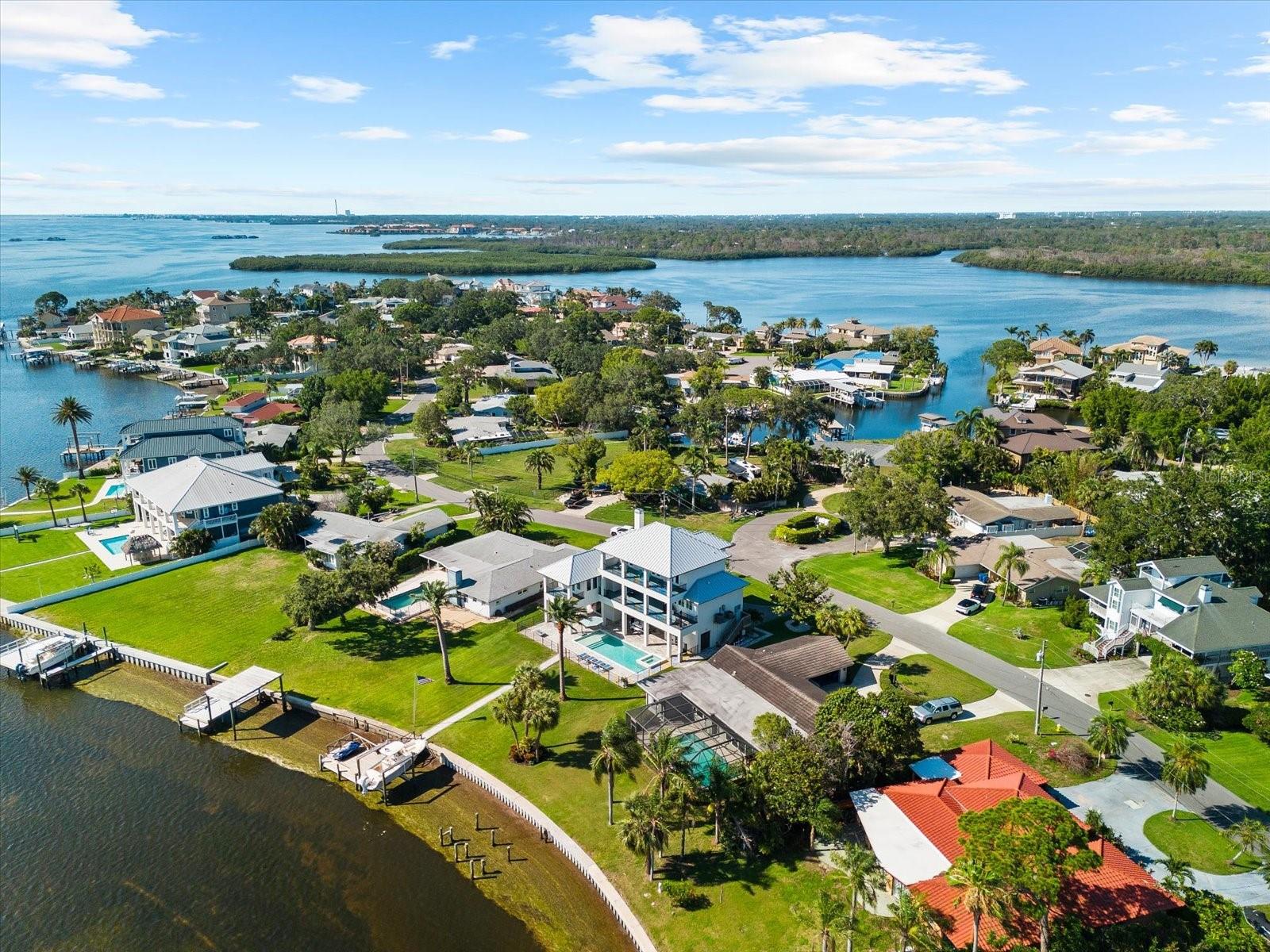 INDIAN BLUFF ISLAND - Residential