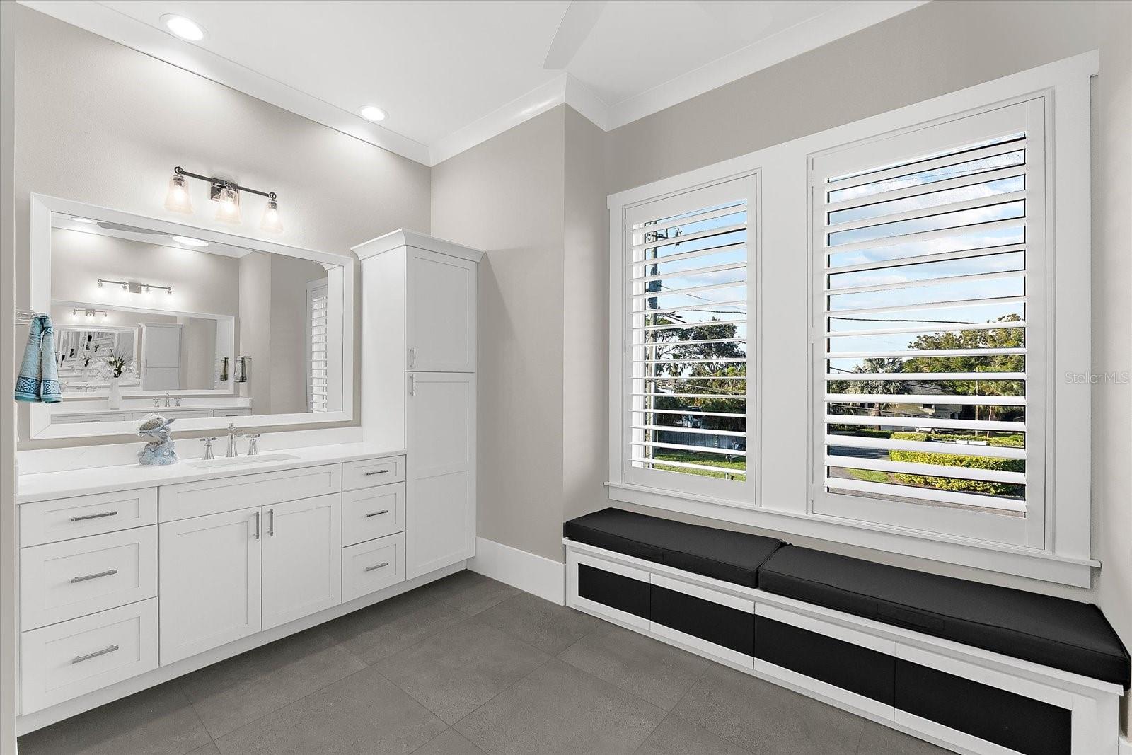 INDIAN BLUFF ISLAND - Residential