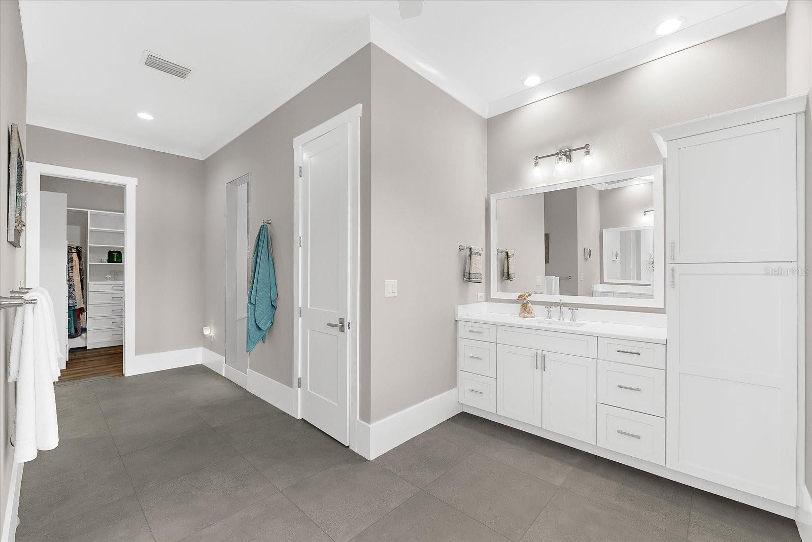 INDIAN BLUFF ISLAND - Residential