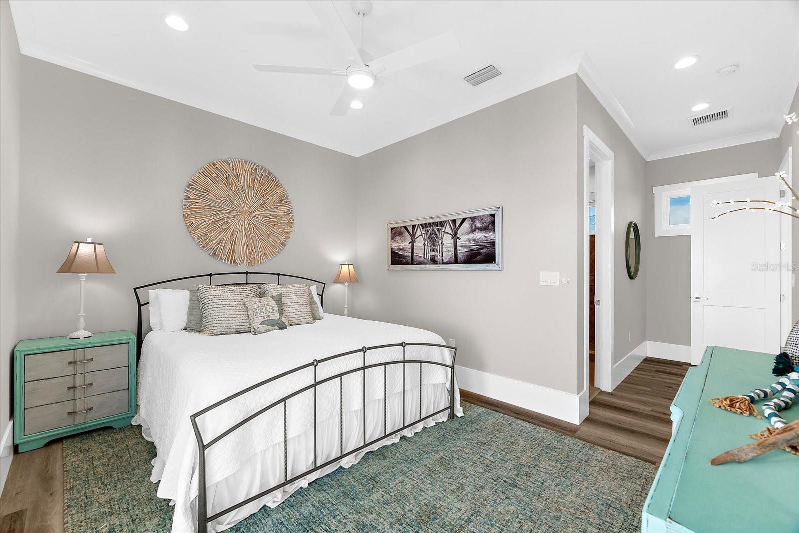 INDIAN BLUFF ISLAND - Residential