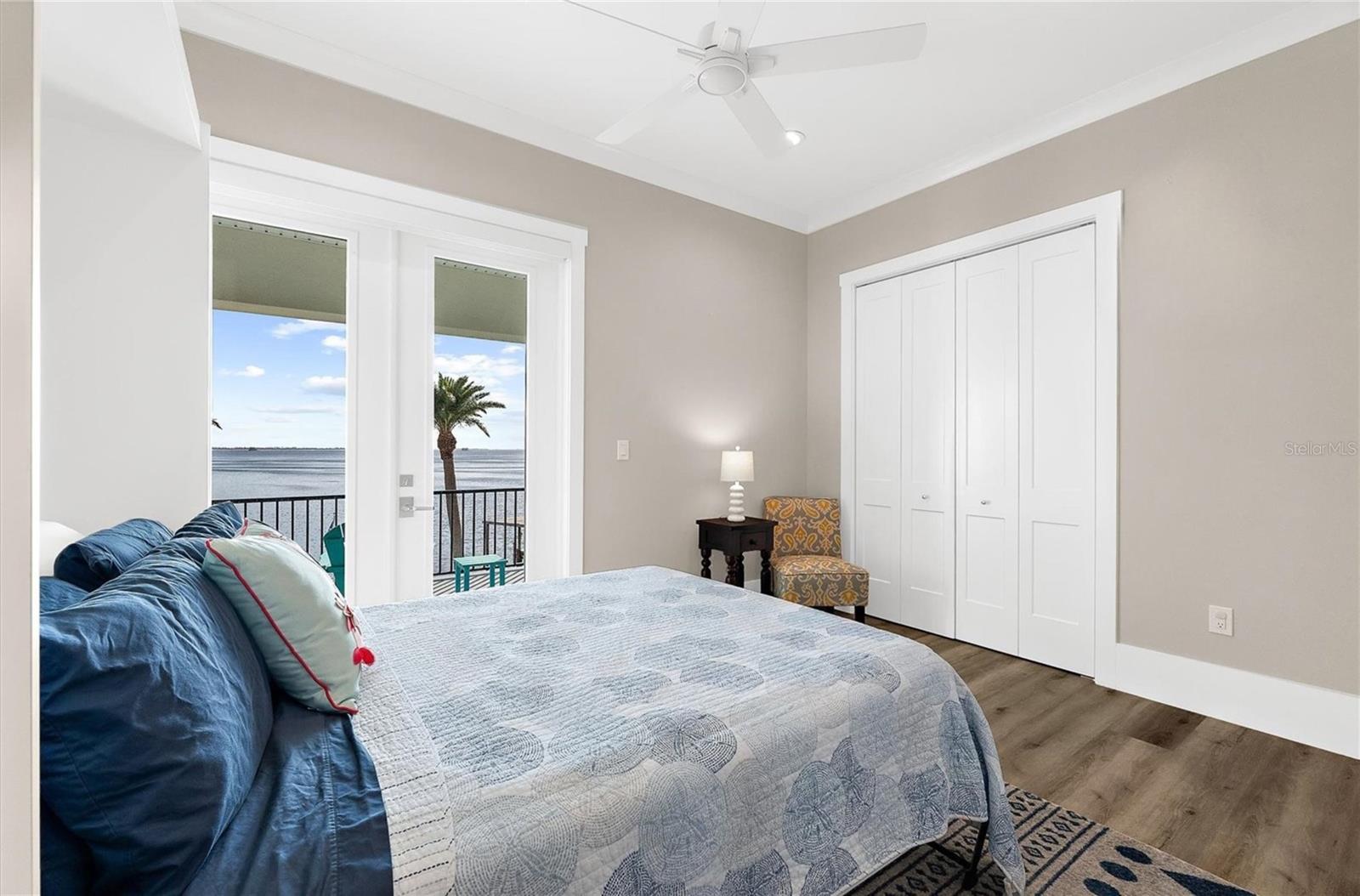 INDIAN BLUFF ISLAND - Residential