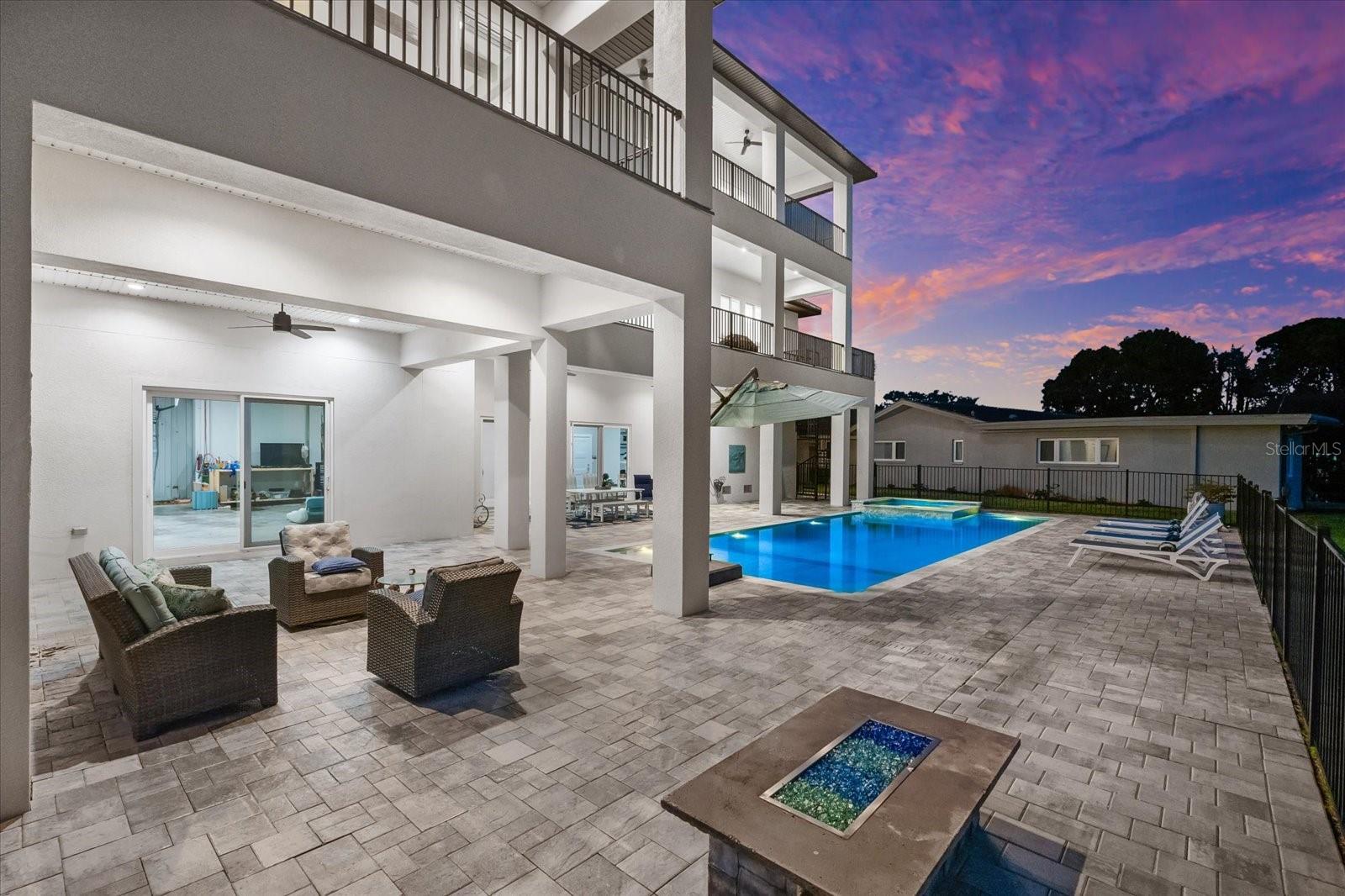 INDIAN BLUFF ISLAND - Residential