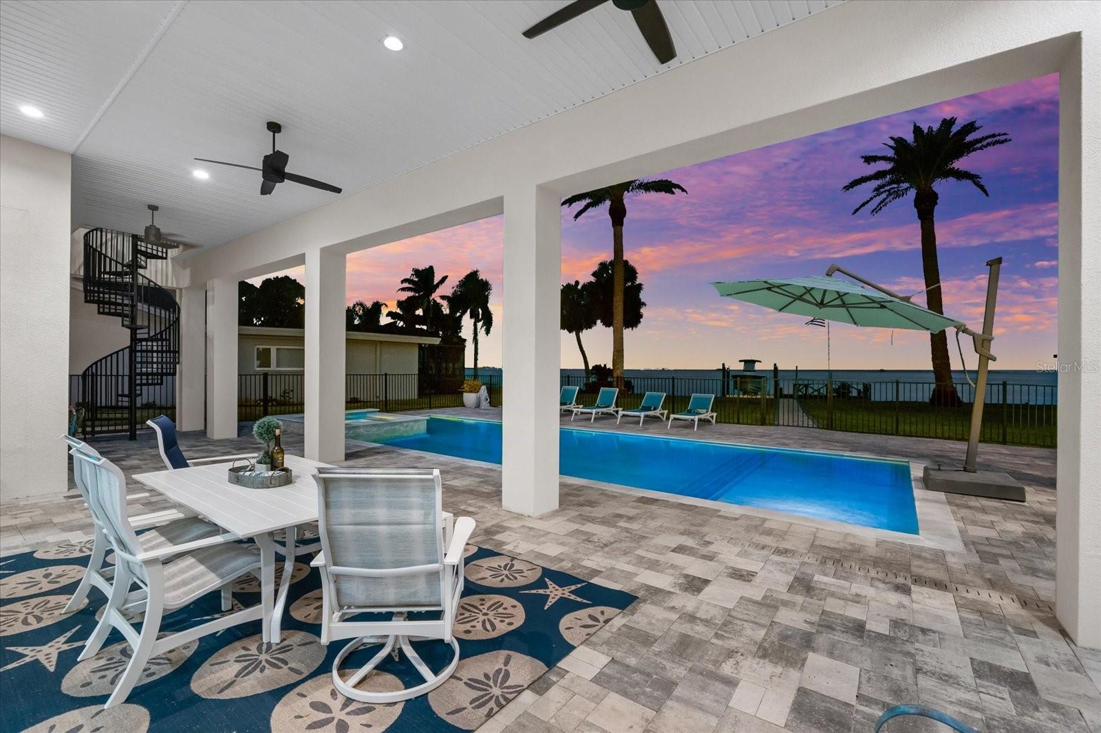 INDIAN BLUFF ISLAND - Residential