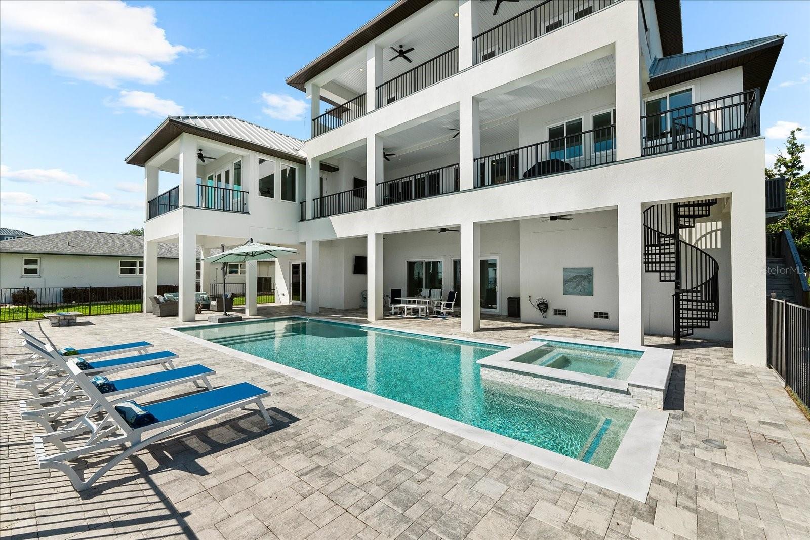 INDIAN BLUFF ISLAND - Residential