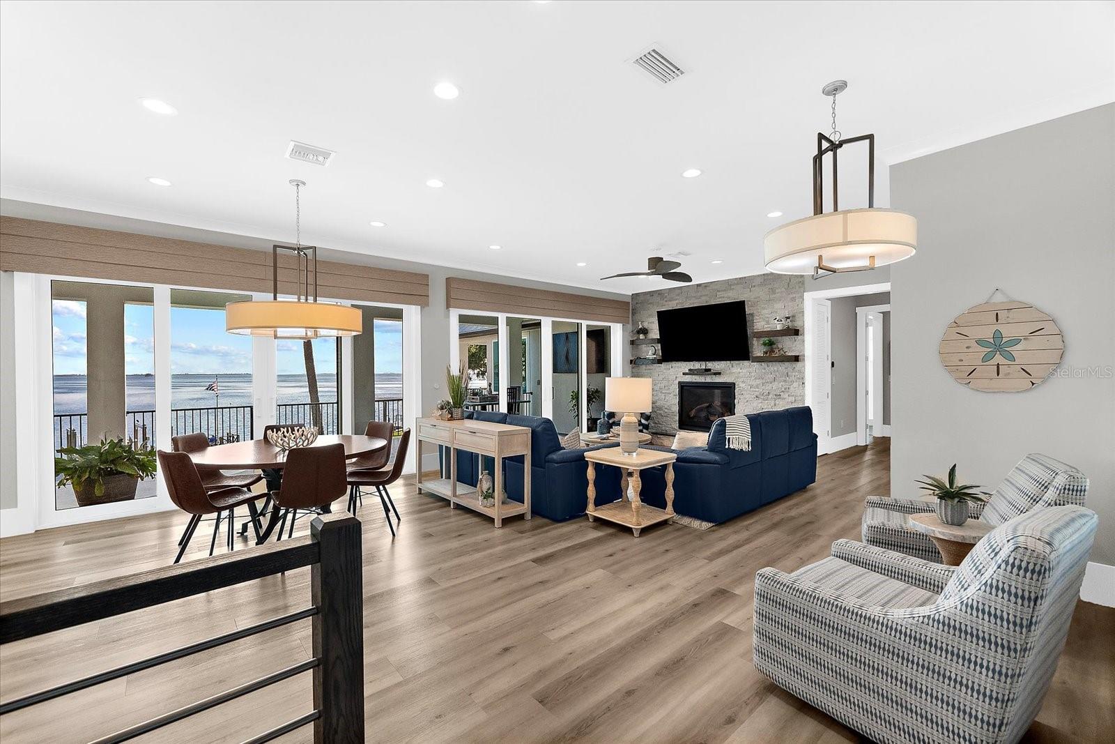 INDIAN BLUFF ISLAND - Residential