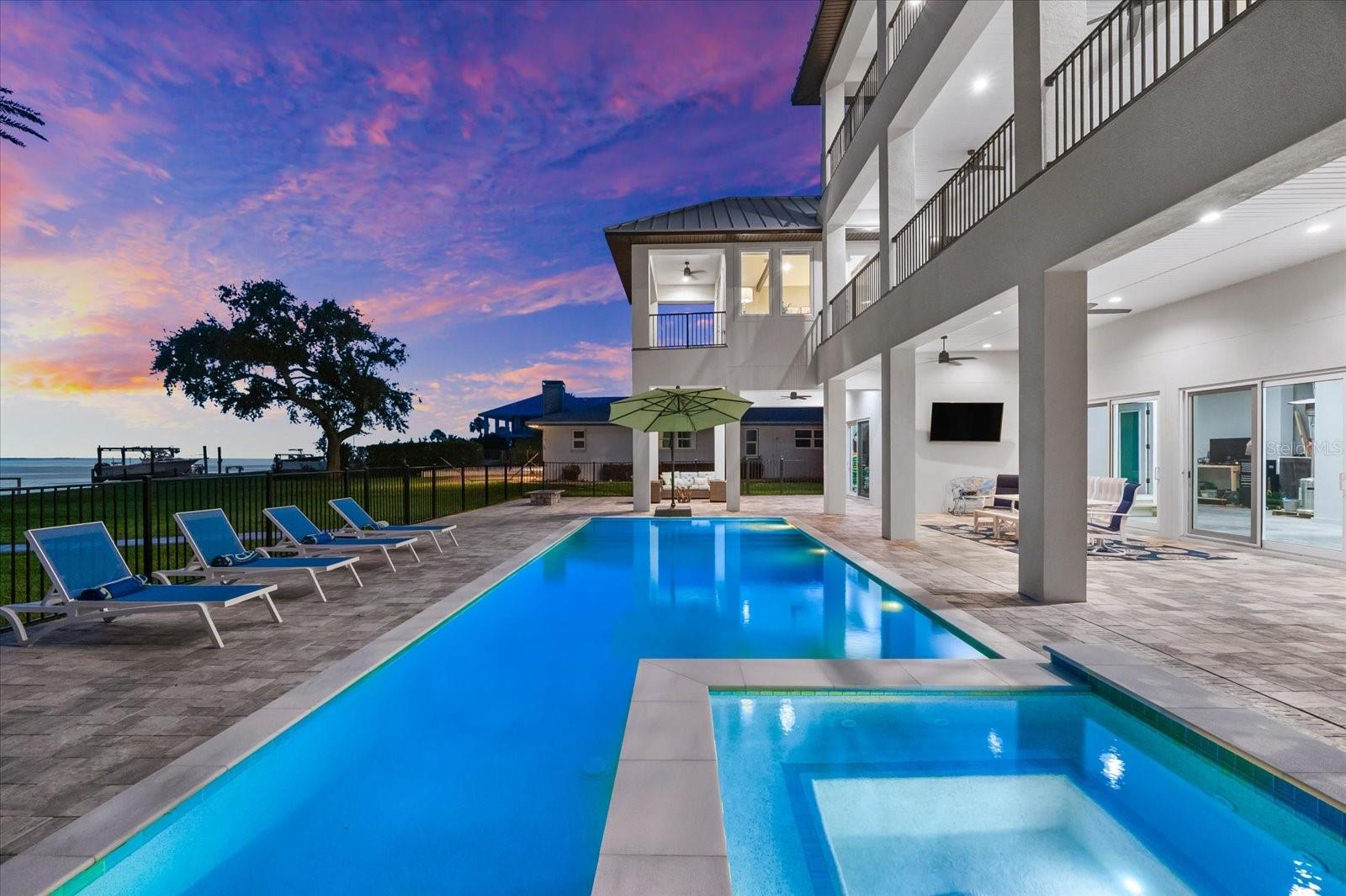 INDIAN BLUFF ISLAND - Residential