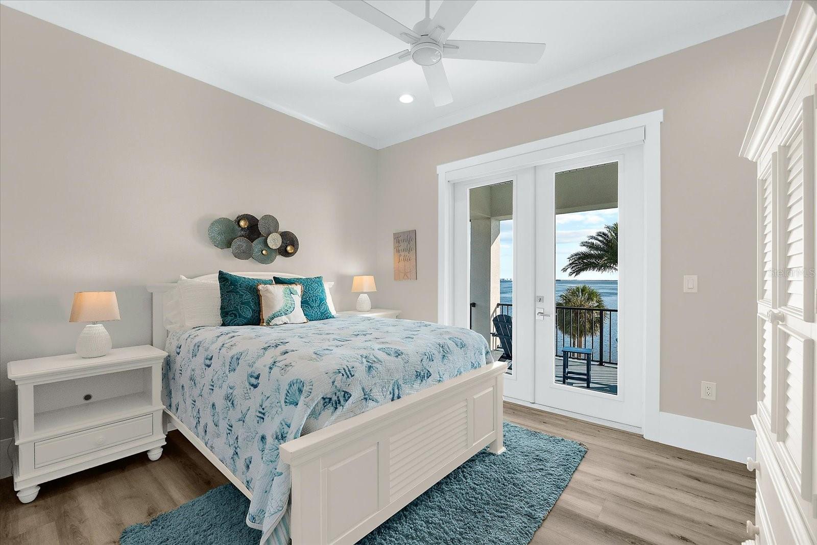 INDIAN BLUFF ISLAND - Residential