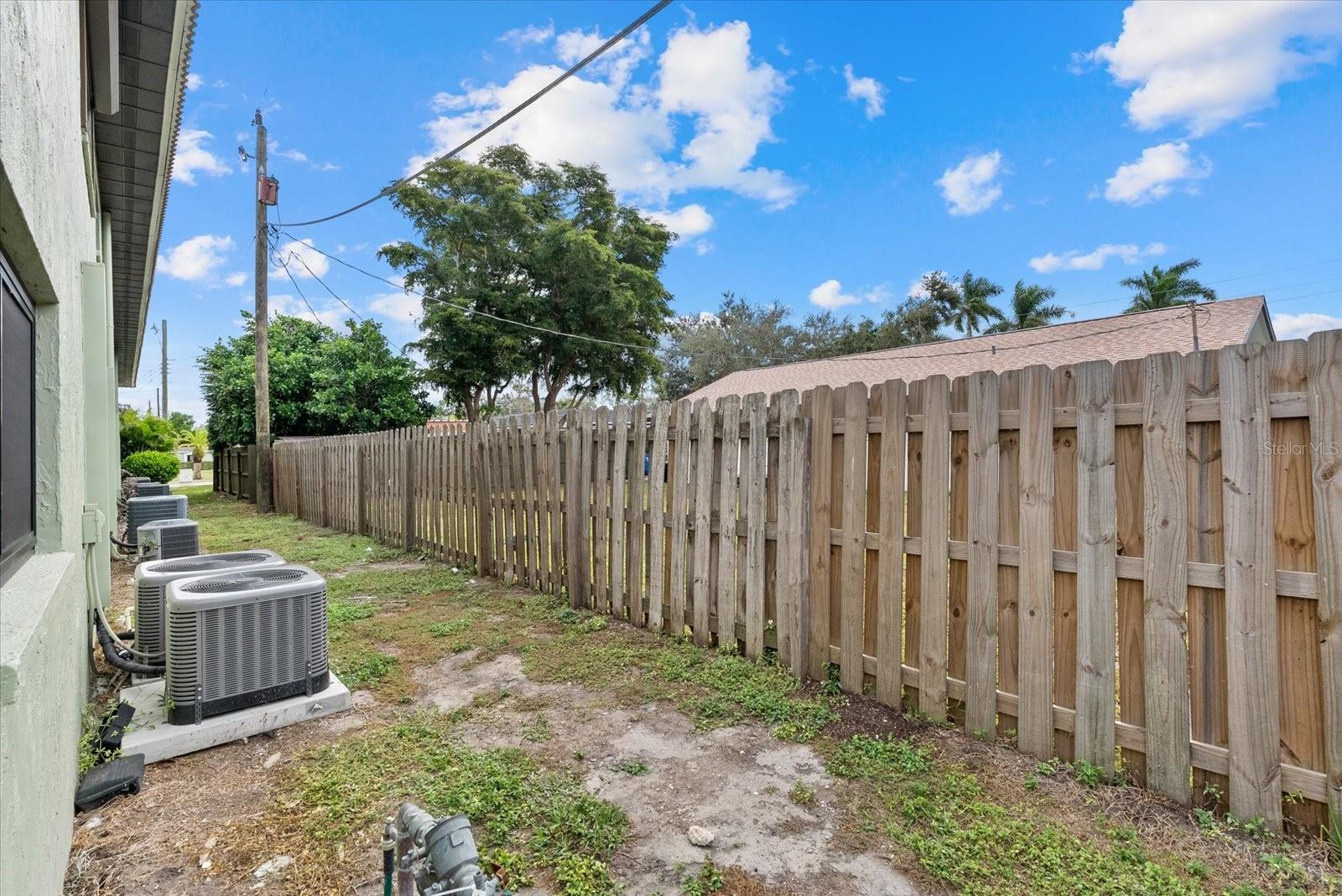 VENETIAN ARMS SEC 1 - Residential