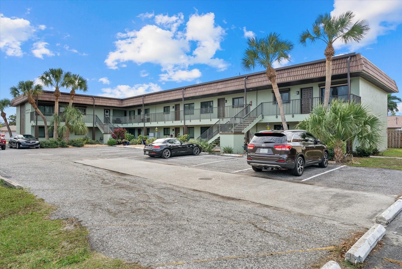 VENETIAN ARMS SEC 1 - Residential