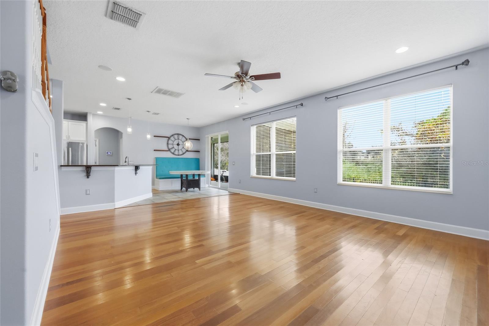 FORESTBROOKE PH 03 A-E - Residential Lease