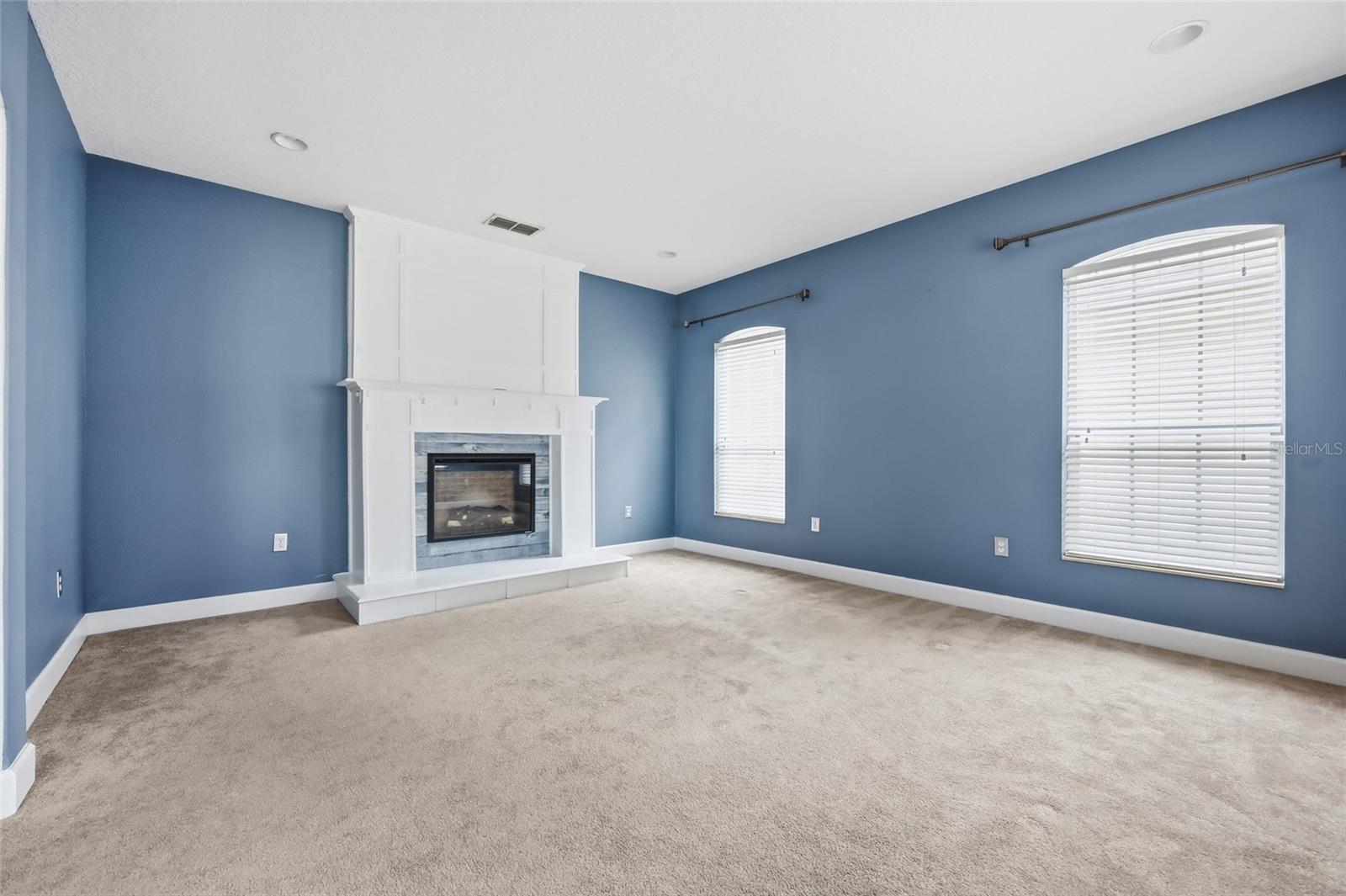 FORESTBROOKE PH 03 A-E - Residential Lease