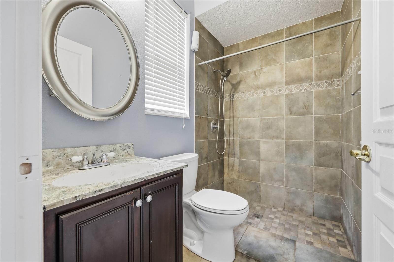 FORESTBROOKE PH 03 A-E - Residential Lease