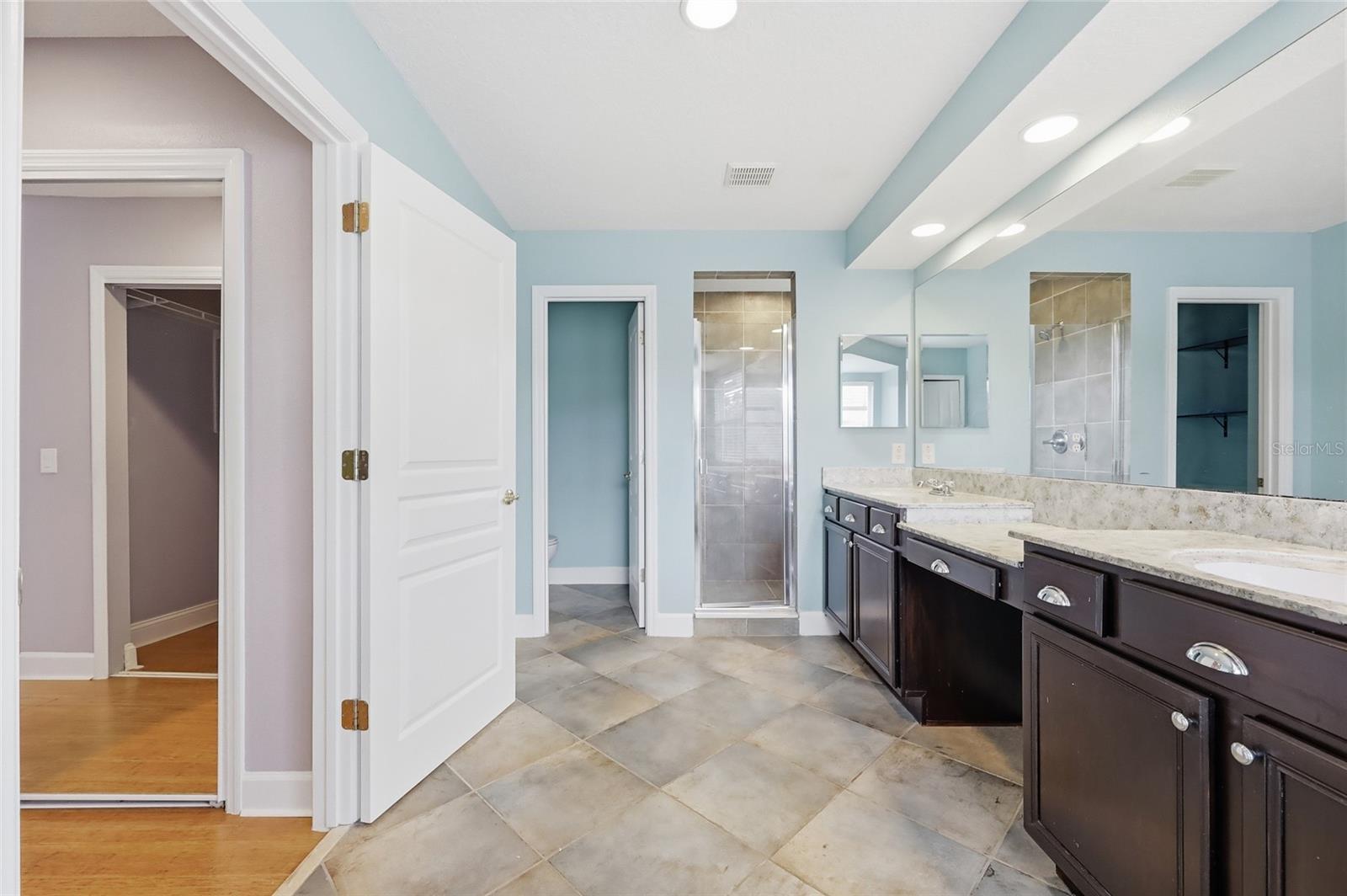 FORESTBROOKE PH 03 A-E - Residential Lease