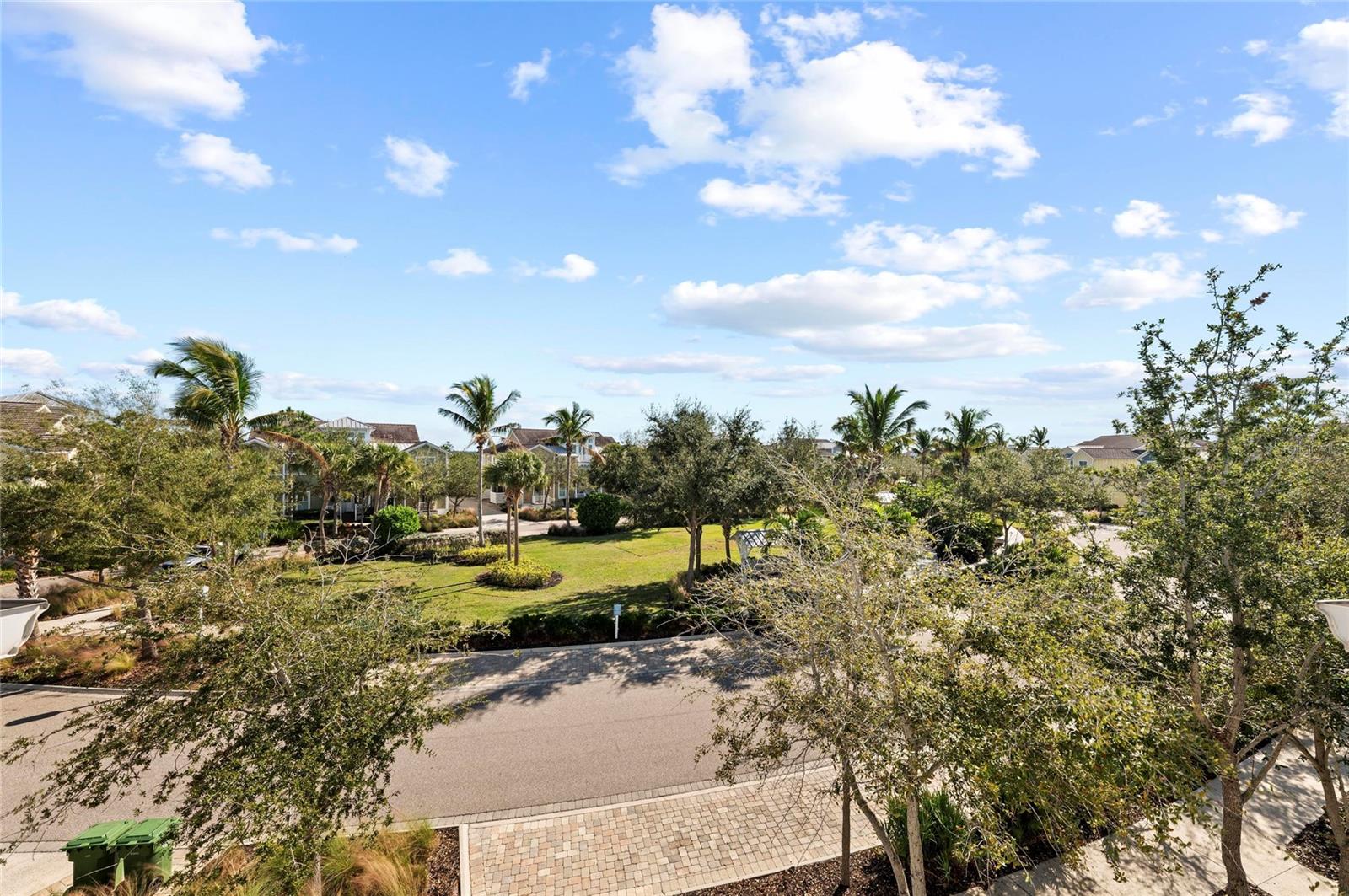 MANGROVE WALK ON HARBOUR ISLE PH 19 - Residential