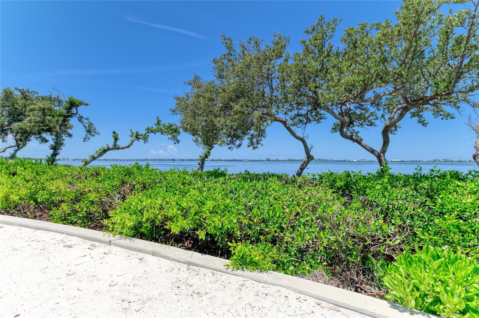 MANGROVE WALK ON HARBOUR ISLE PH 19 - Residential