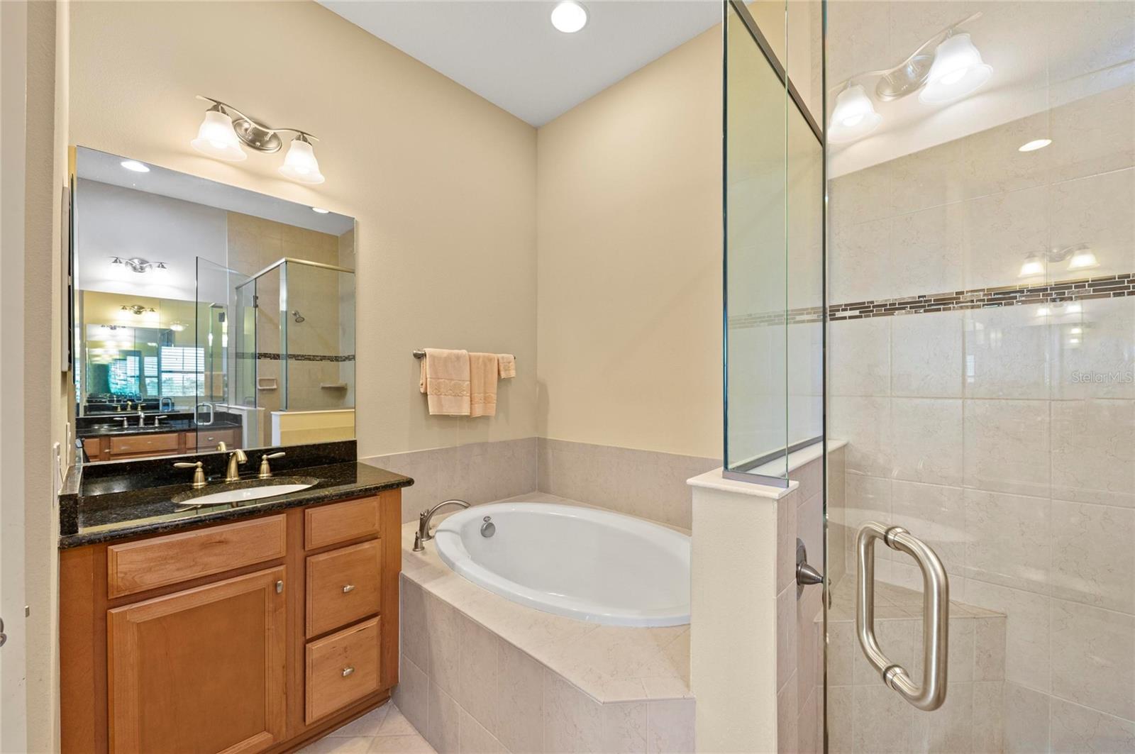 MANGROVE WALK ON HARBOUR ISLE PH 19 - Residential