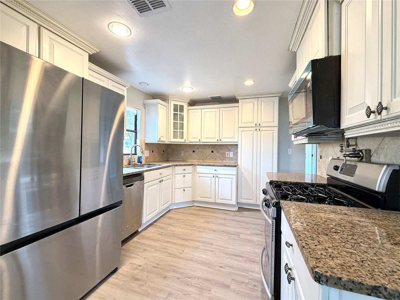 ROMEO HEIGHTS - Residential