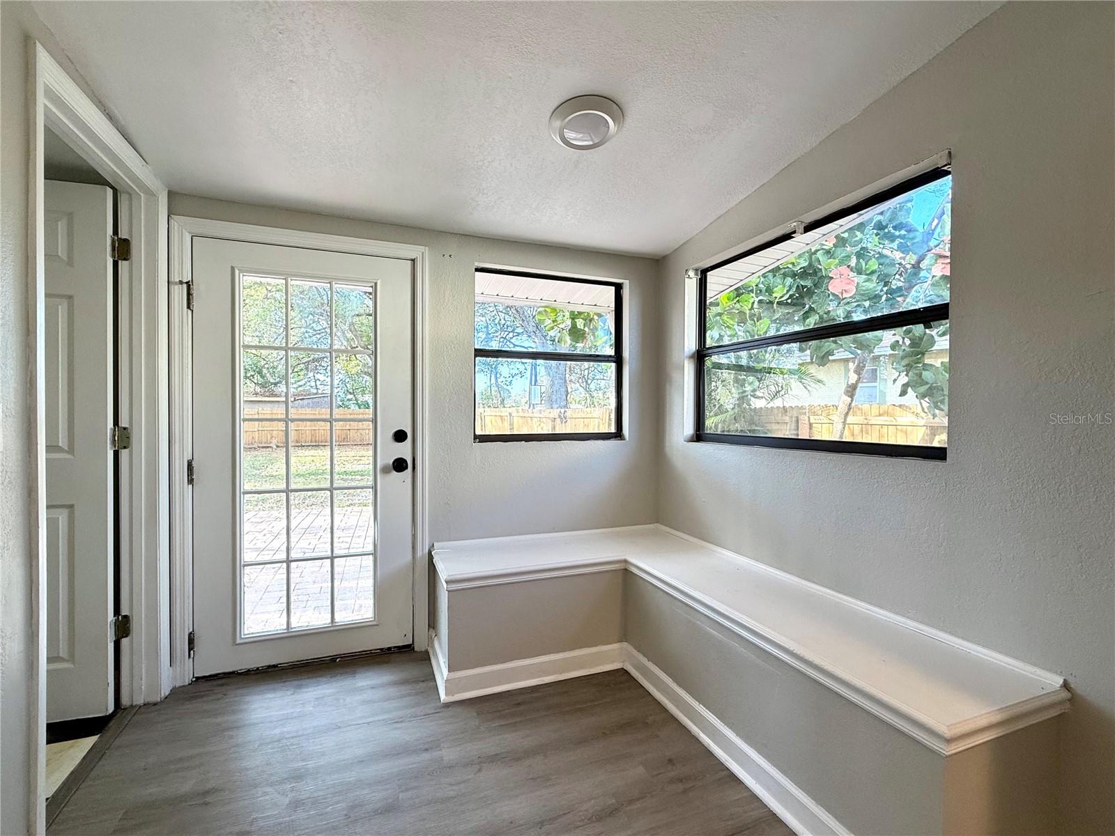 5530 CRISSMAN DRIVE N