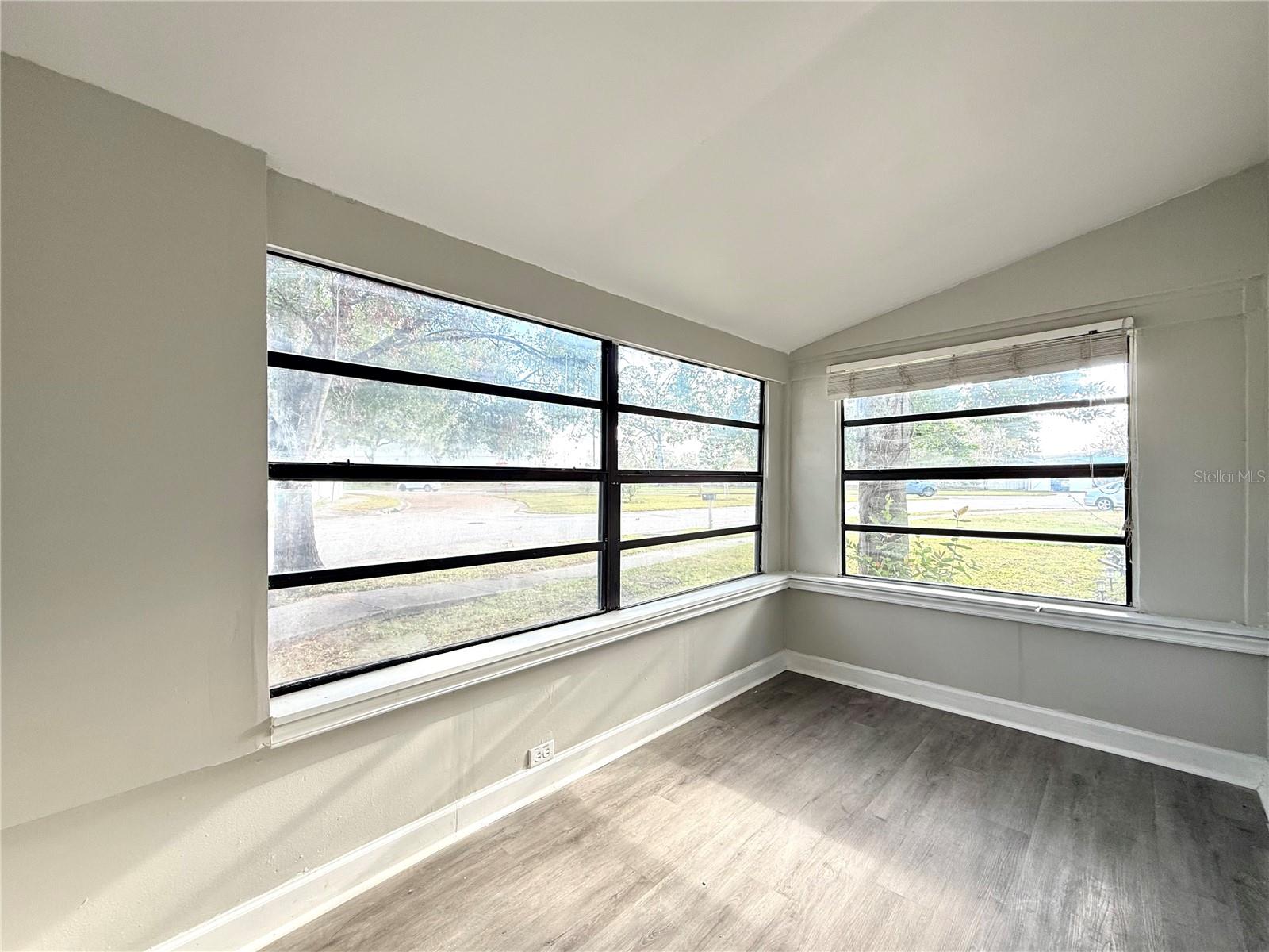 ROMEO HEIGHTS - Residential