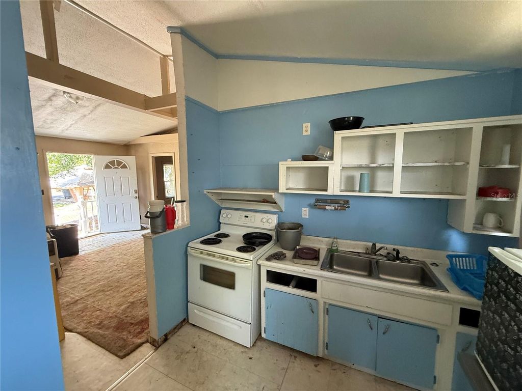 Photo of 1812 E Okaloosa Avenue, Tampa, FL 33604 (MLS # TB8502639)