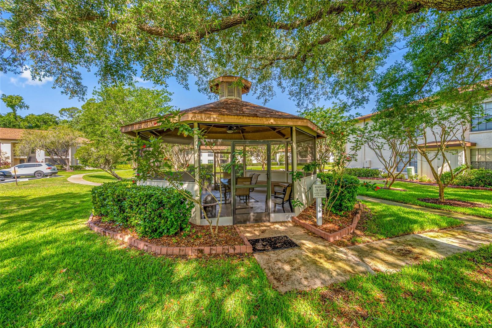 CRYSTAL LAKE CONDO - Residential