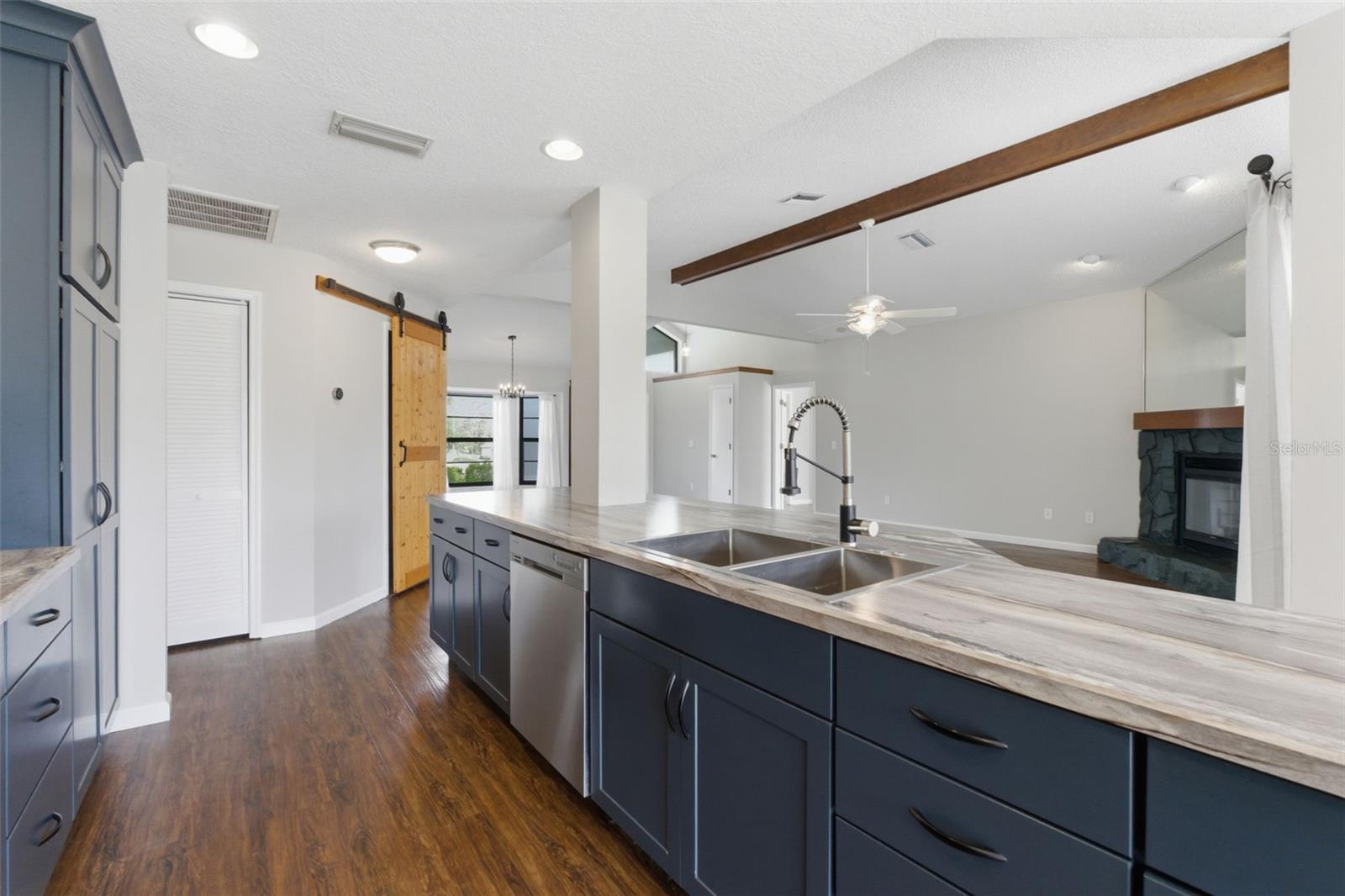 SPRING HILL - Residential
