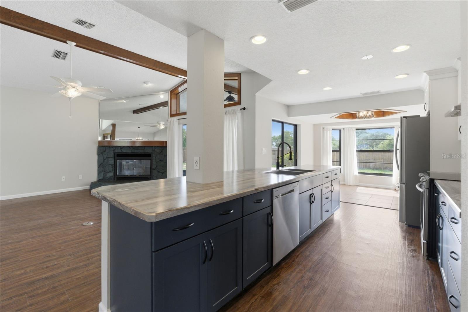 SPRING HILL - Residential