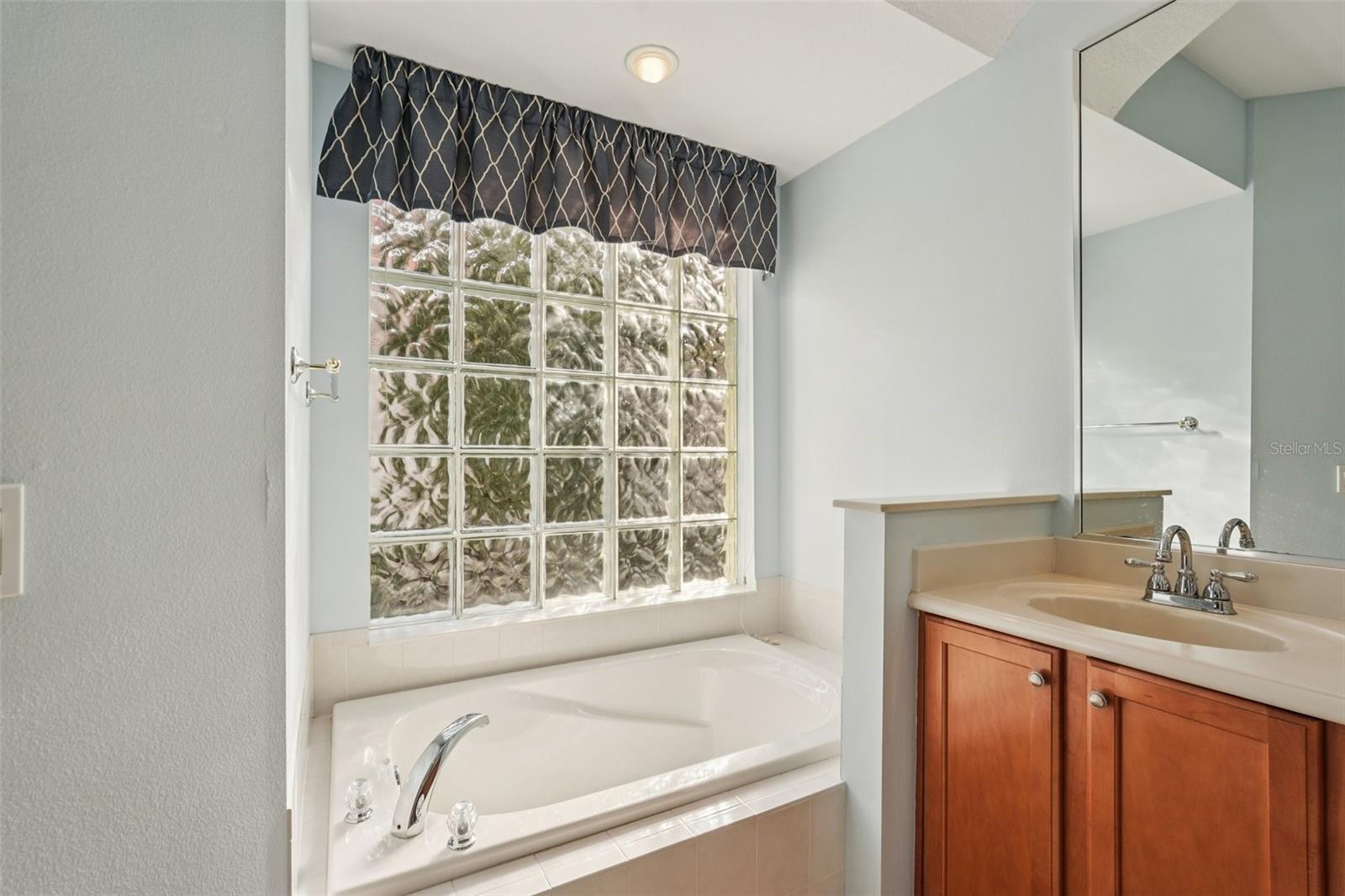 TARA PH III SUBPHASE F UNIT II - Residential