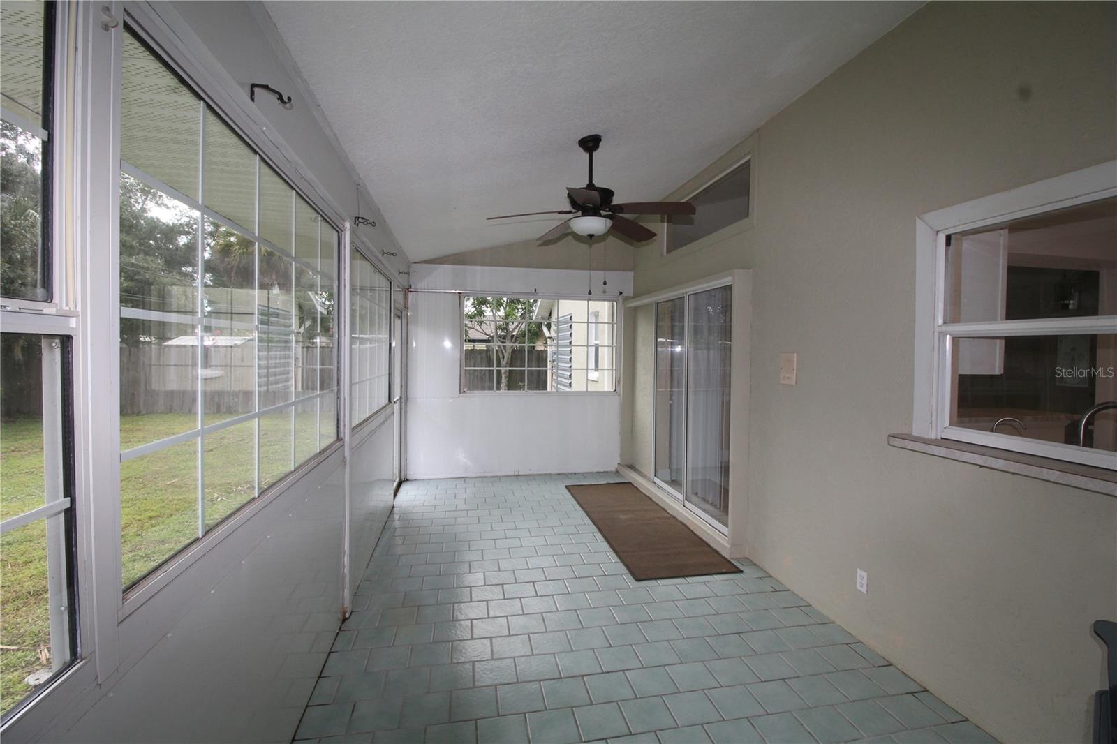 PORT CHARLOTTE SUB 04 - Residential Lease