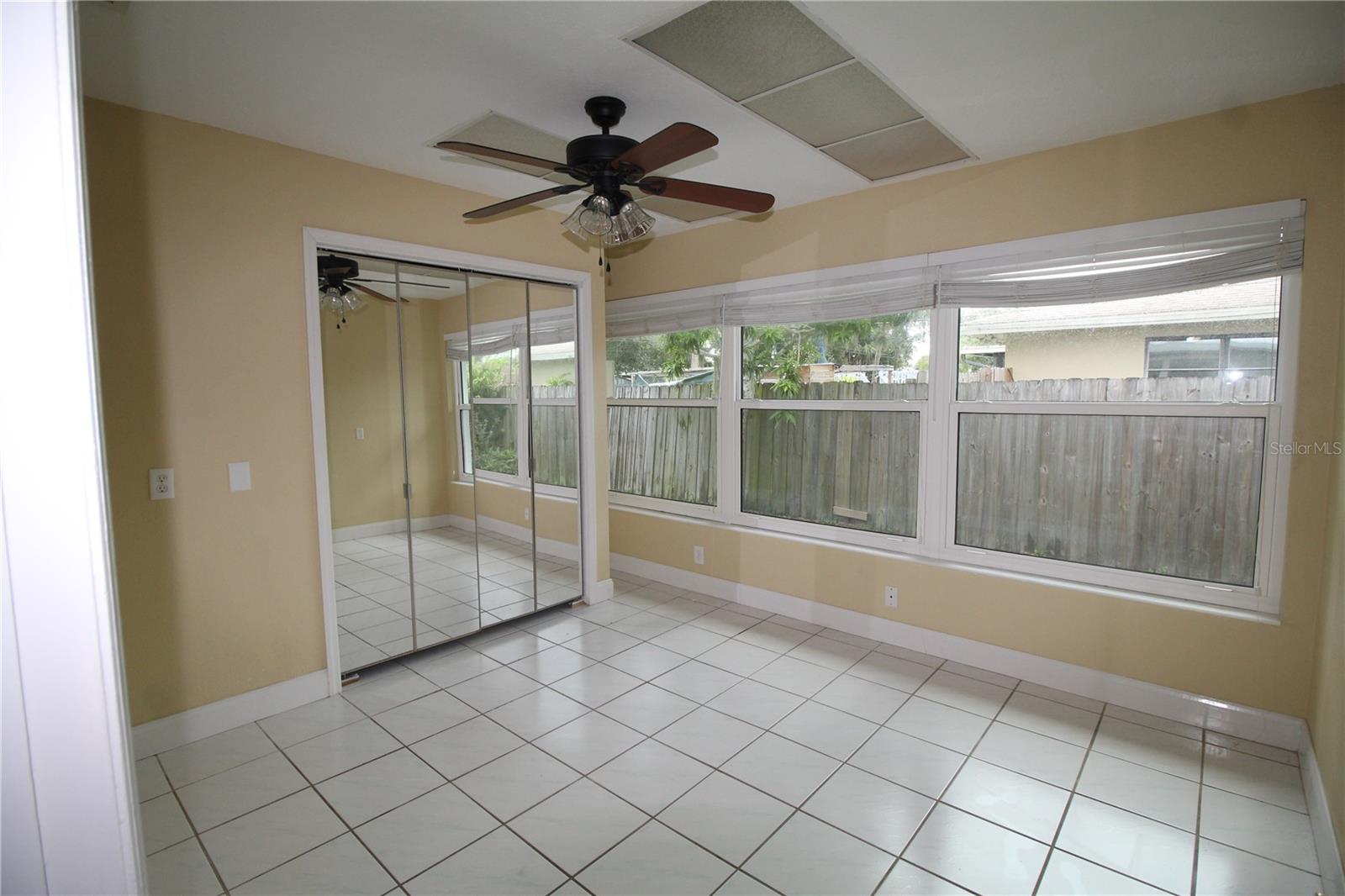 PORT CHARLOTTE SUB 04 - Residential Lease