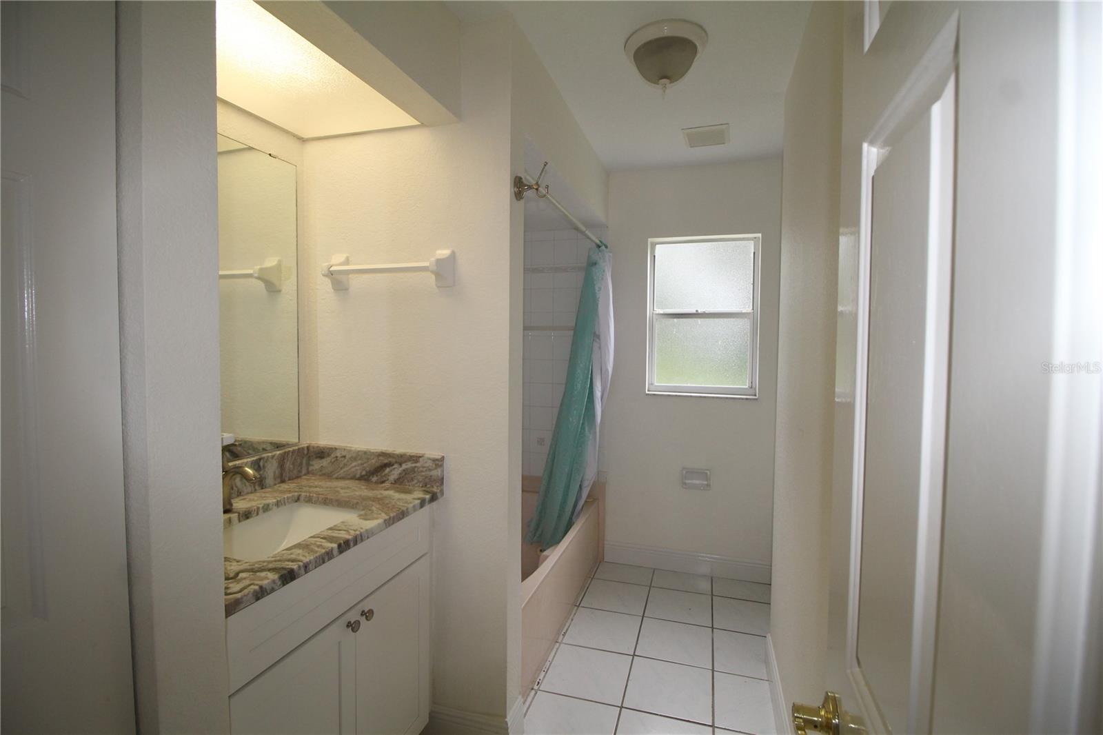 PORT CHARLOTTE SUB 04 - Residential Lease