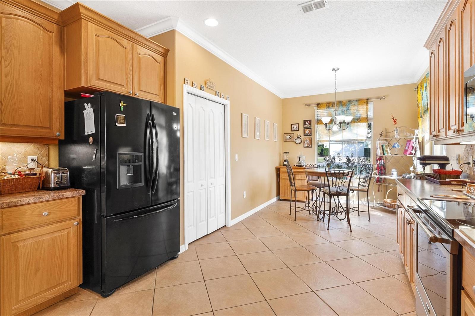 TWIN LAKES ESTATES - Residential