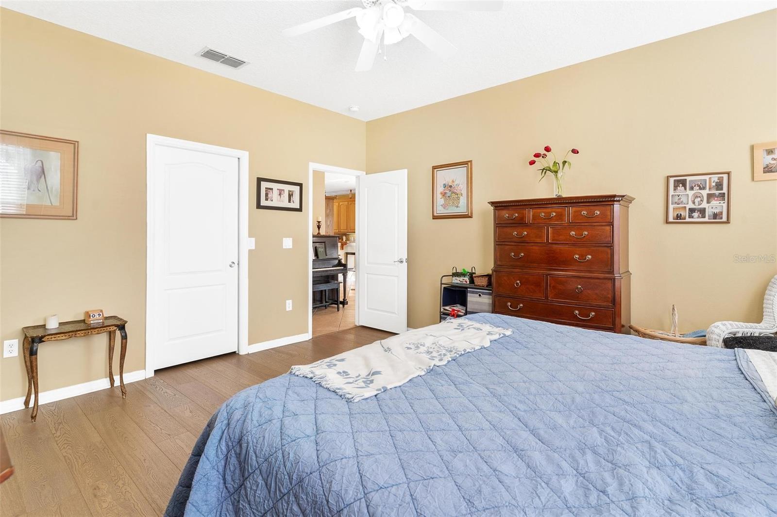 TWIN LAKES ESTATES - Residential