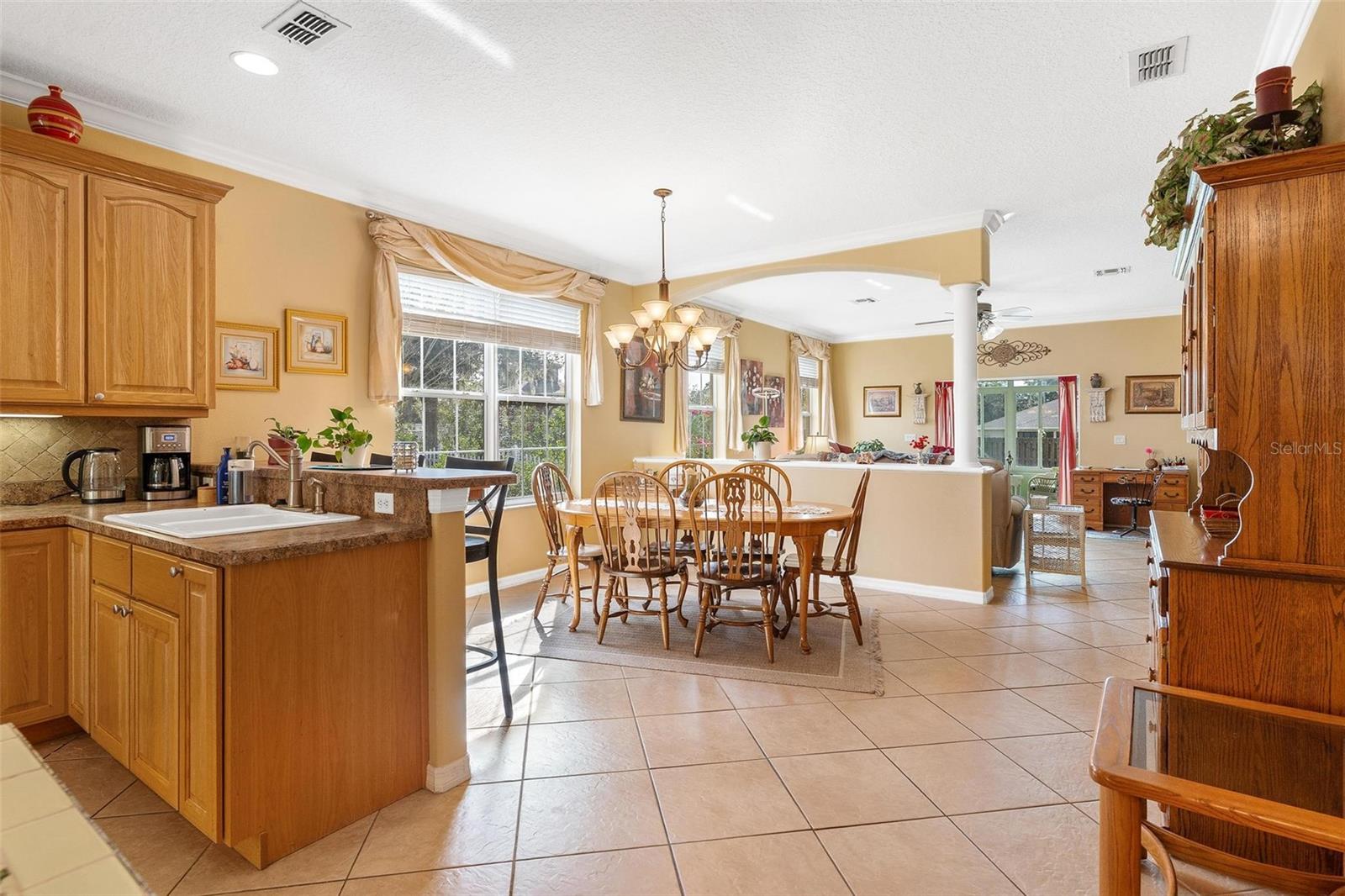 TWIN LAKES ESTATES - Residential