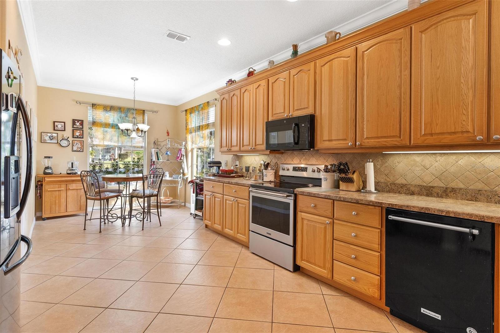 TWIN LAKES ESTATES - Residential